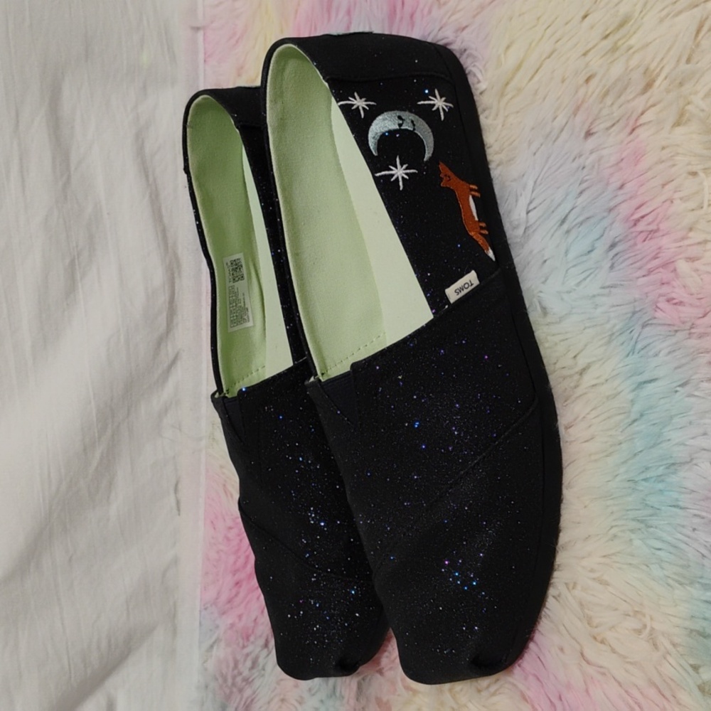 (X-337) SALE! Tom's Sparkle Fox 🦊 & Moon & Stars Shoes Sz.8.5 Only Tried On